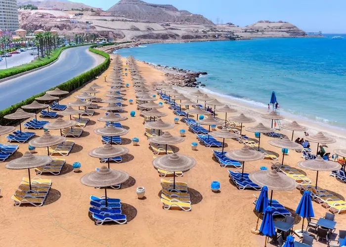 منتجع Porto Sokhna Families Only Managed By Porto World